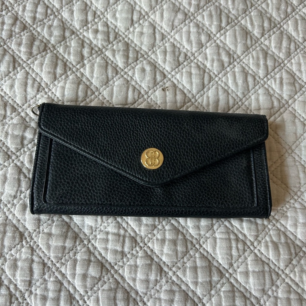 Bandolino Black Wallet with Gold Button